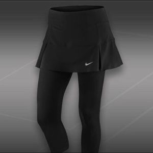 NWOT Nike tennis skirt with leggings